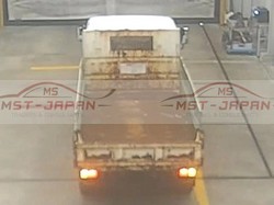 Isuzu Elf Truck