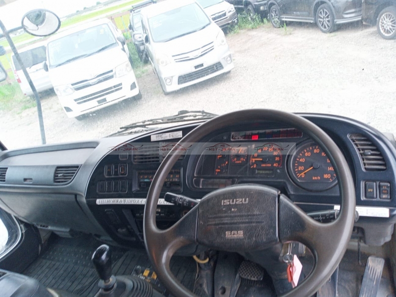 Isuzu Forward